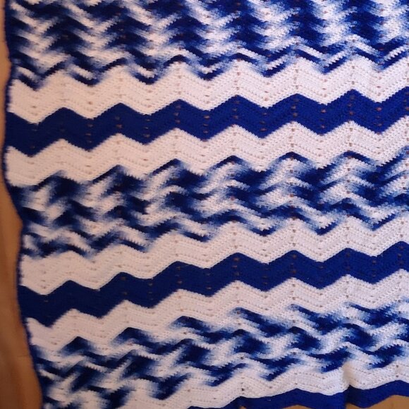Handmade Crochet Afghan in Chevron or Ripple Pattern Royal Blue White & Blue Mix - Picture 4 of 4